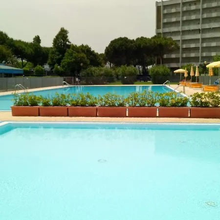 Con Piscina Jet *